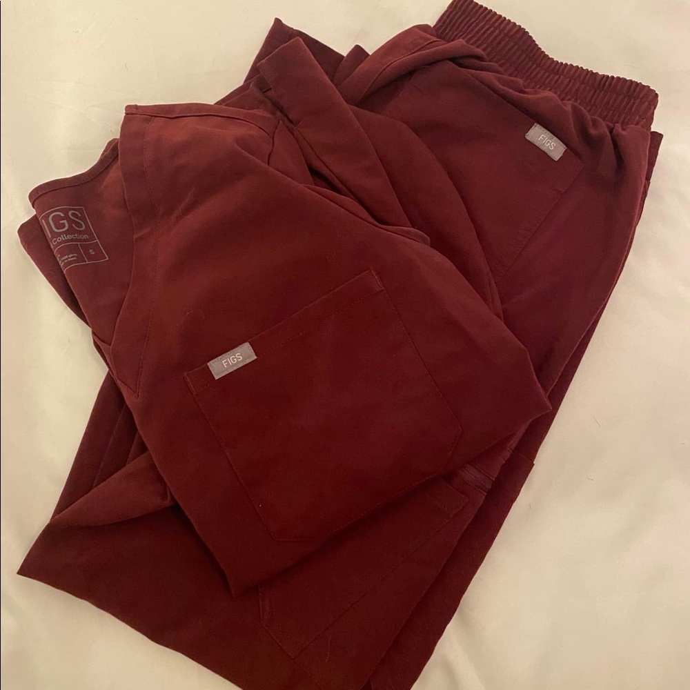 Maroon FIGS scrubs set